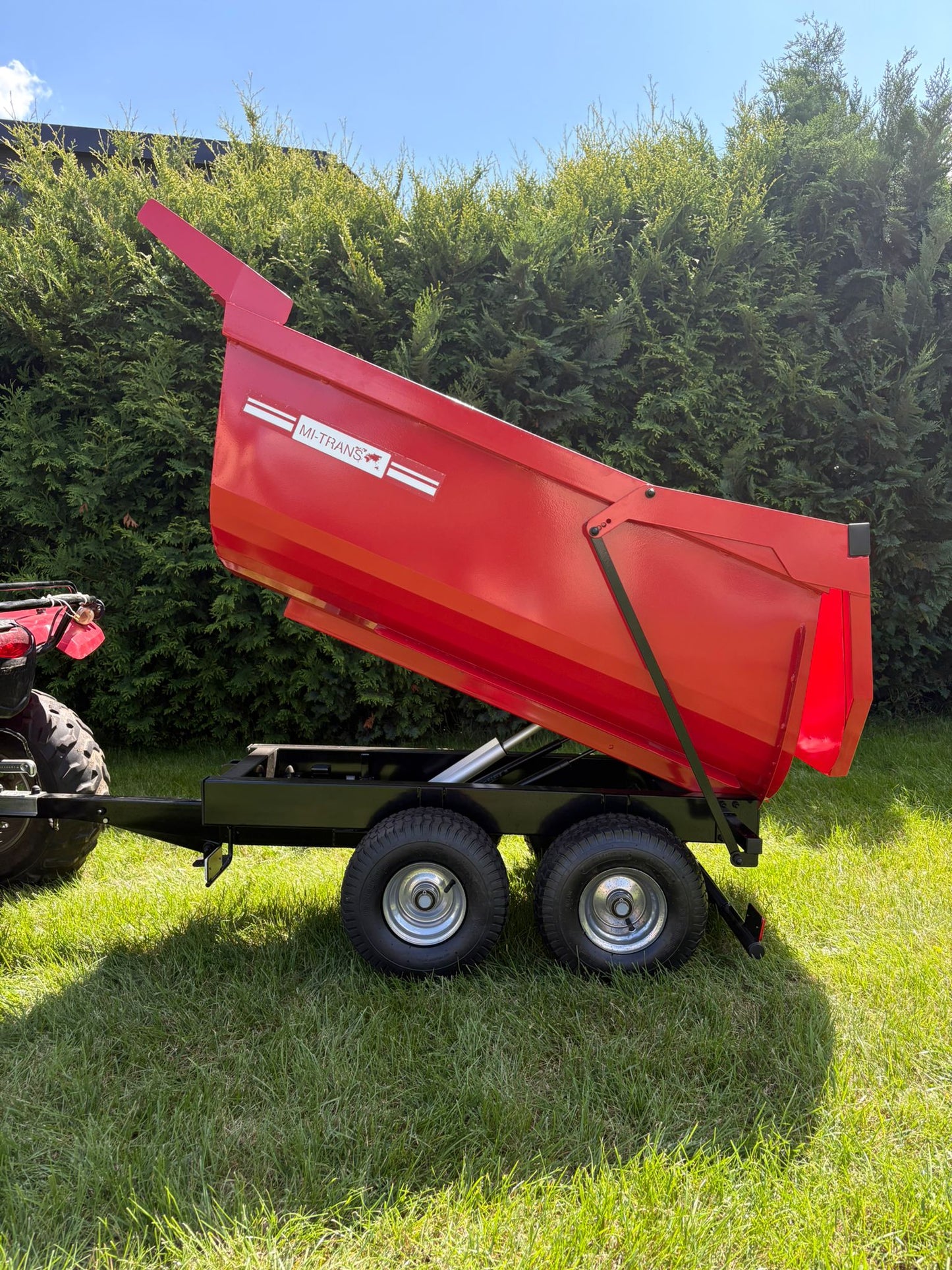 🇬🇧 MI-TRANS Mini Tipping Trailer – Electric Lift